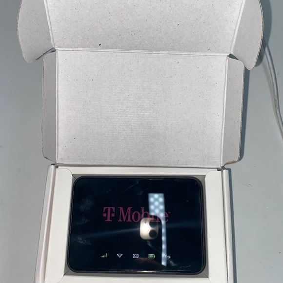 Prepaid HotSpot Tmobile 1000gb 5 years free wifi - Picture 5 of 5